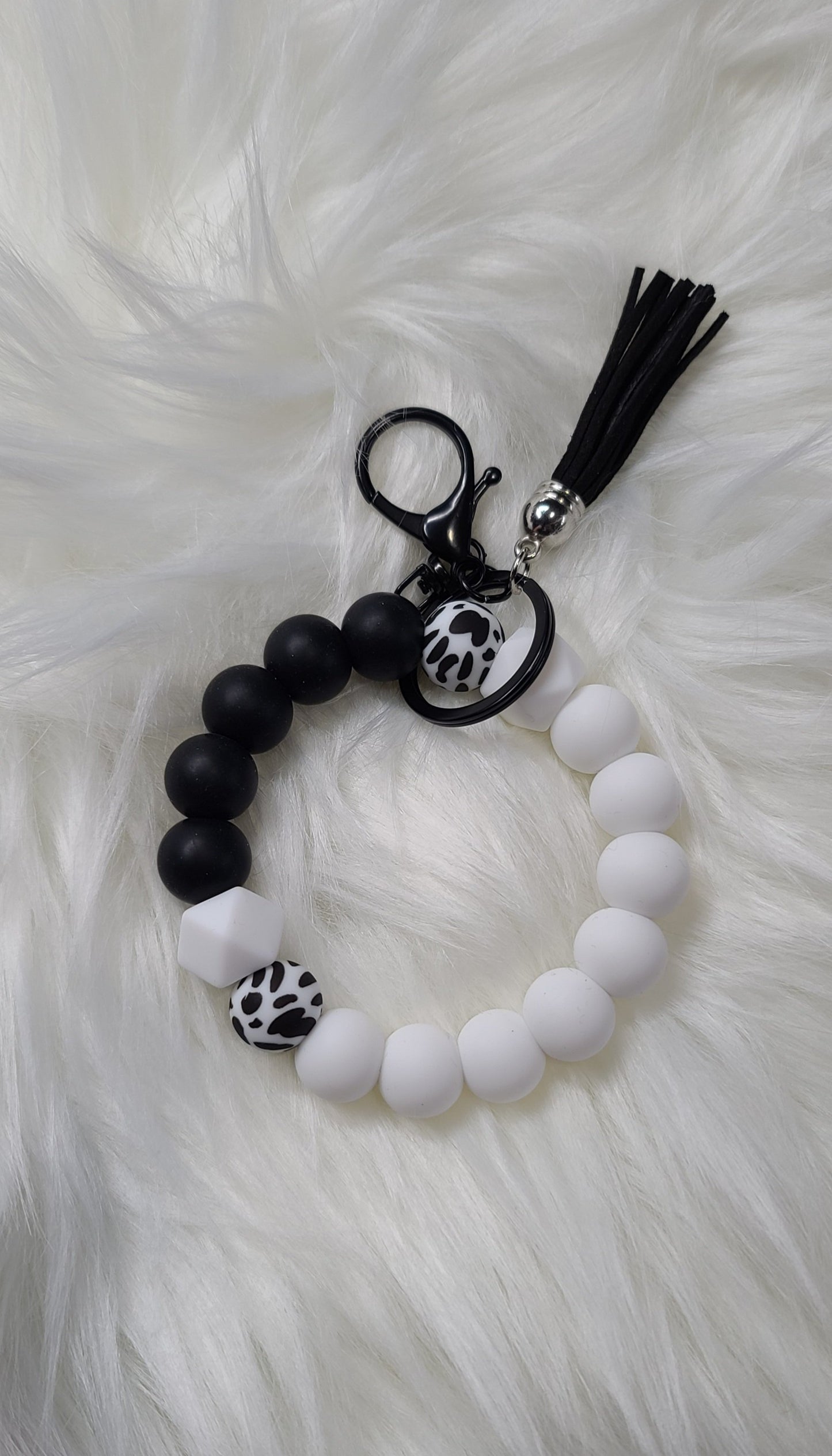 Wristlet Keychain with tassel - Black & White