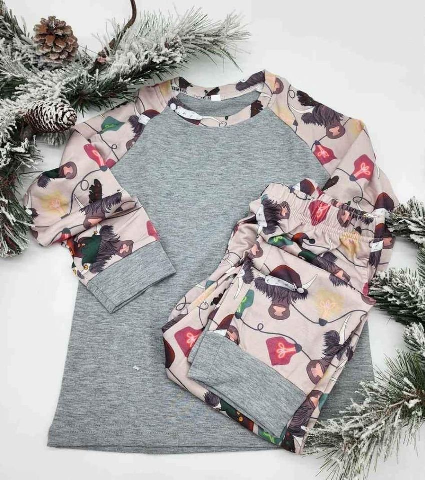 Family Matching Highland Cow Pajamas-SQ7430230