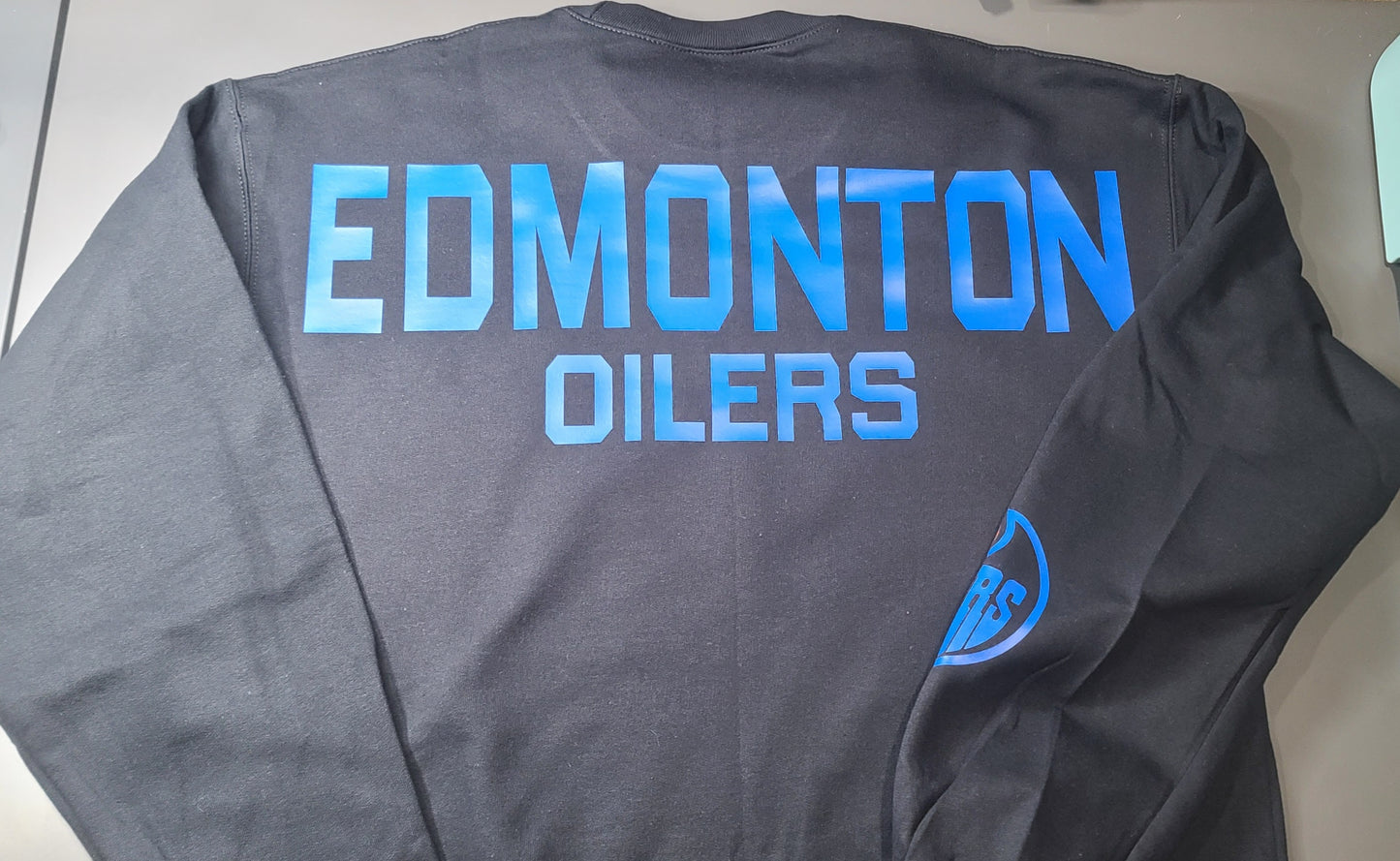 Oilers Crewneck Sweatshirt - Size Medium